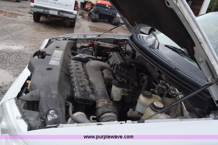 image for item J6586 2004 Ford F150 SuperCab pickup truck