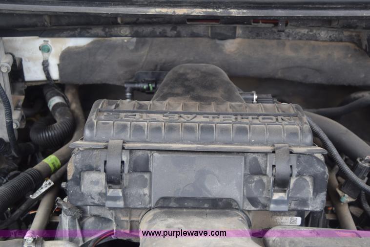 image for item J6586 2004 Ford F150 SuperCab pickup truck