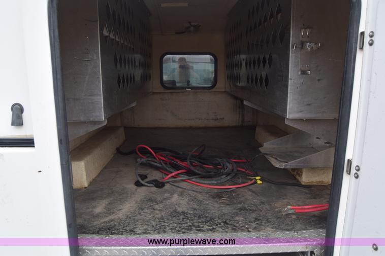 image for item J6586 2004 Ford F150 SuperCab pickup truck