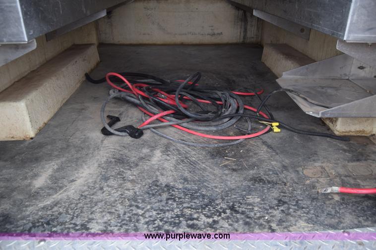 image for item J6586 2004 Ford F150 SuperCab pickup truck