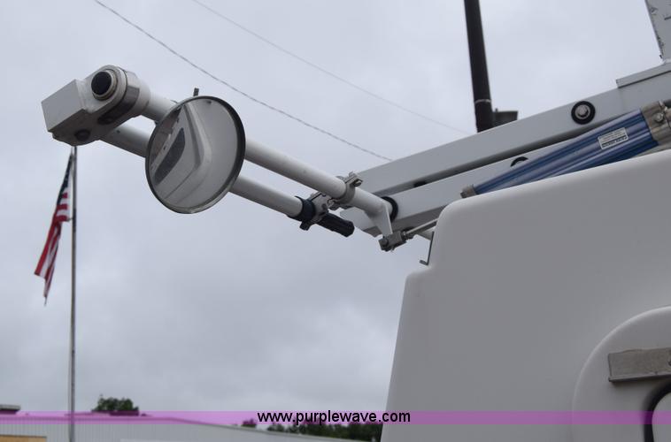 image for item J6586 2004 Ford F150 SuperCab pickup truck