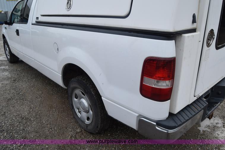 image for item J6586 2004 Ford F150 SuperCab pickup truck