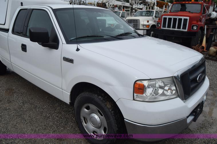 image for item J6586 2004 Ford F150 SuperCab pickup truck