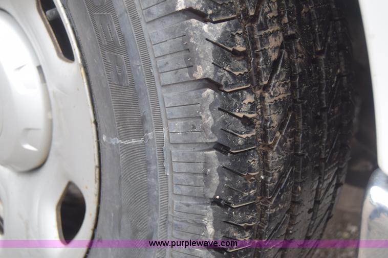 image for item J6586 2004 Ford F150 SuperCab pickup truck