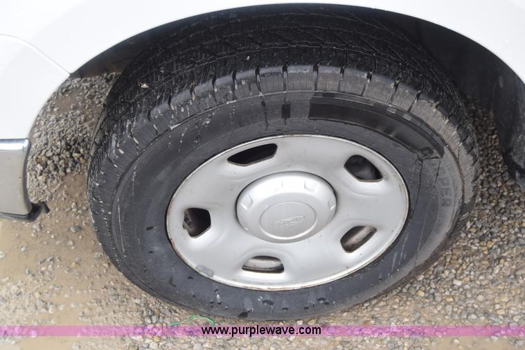 image for item J6586 2004 Ford F150 SuperCab pickup truck