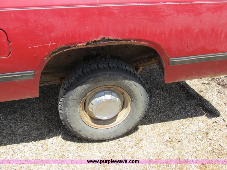 image for item K2148 1993 Dodge Ram 150 pickup truck