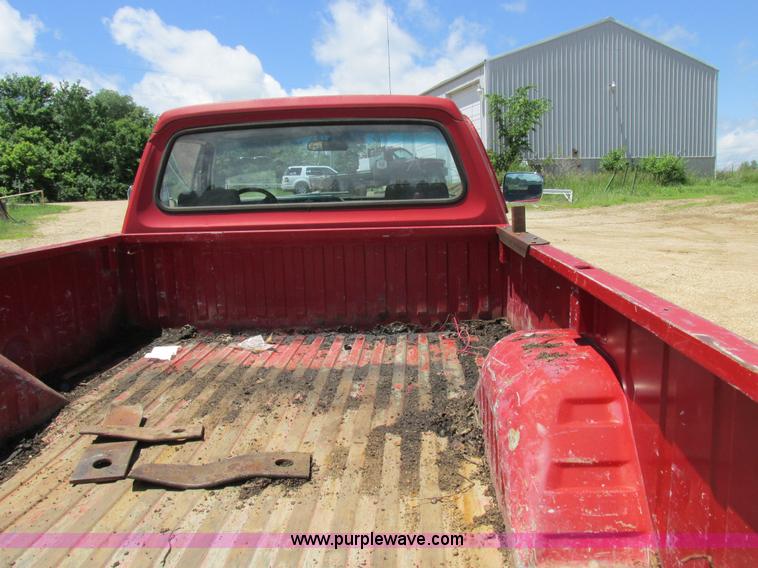 image for item K2148 1993 Dodge Ram 150 pickup truck