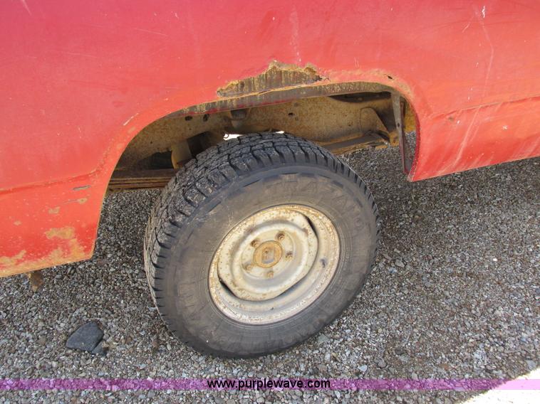 image for item K2148 1993 Dodge Ram 150 pickup truck