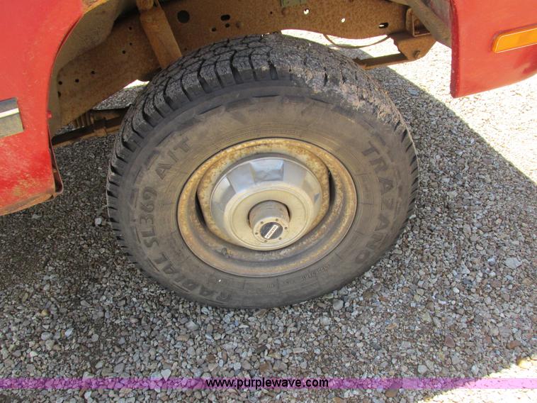 image for item K2148 1993 Dodge Ram 150 pickup truck