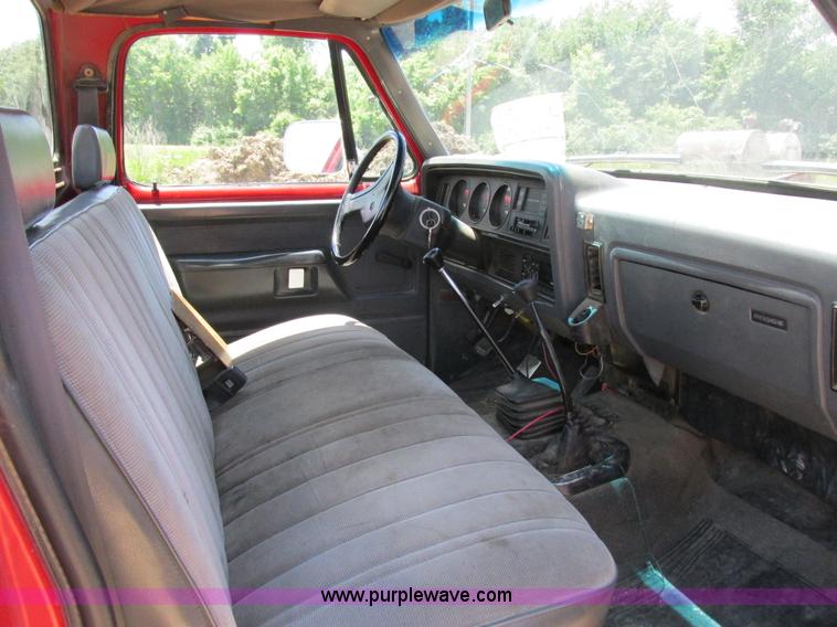 image for item K2148 1993 Dodge Ram 150 pickup truck