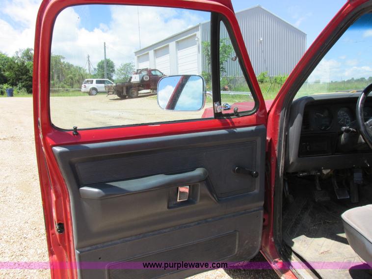 image for item K2148 1993 Dodge Ram 150 pickup truck
