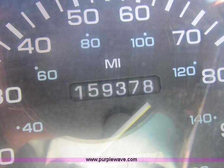image for item K2148 1993 Dodge Ram 150 pickup truck