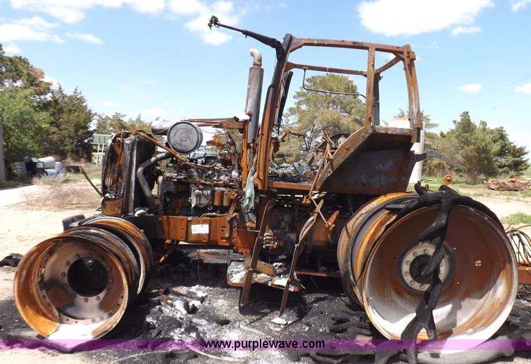 image for item K3925 New Holland T8050 MFWD tractor