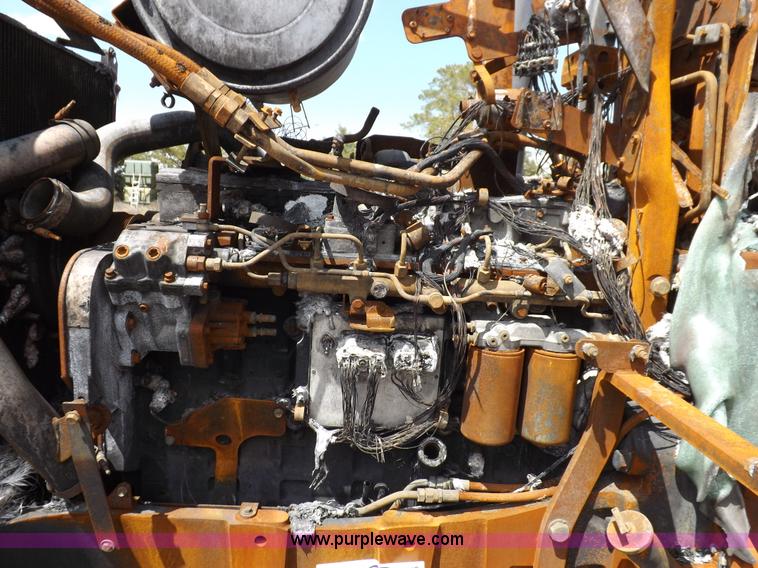 image for item K3925 New Holland T8050 MFWD tractor