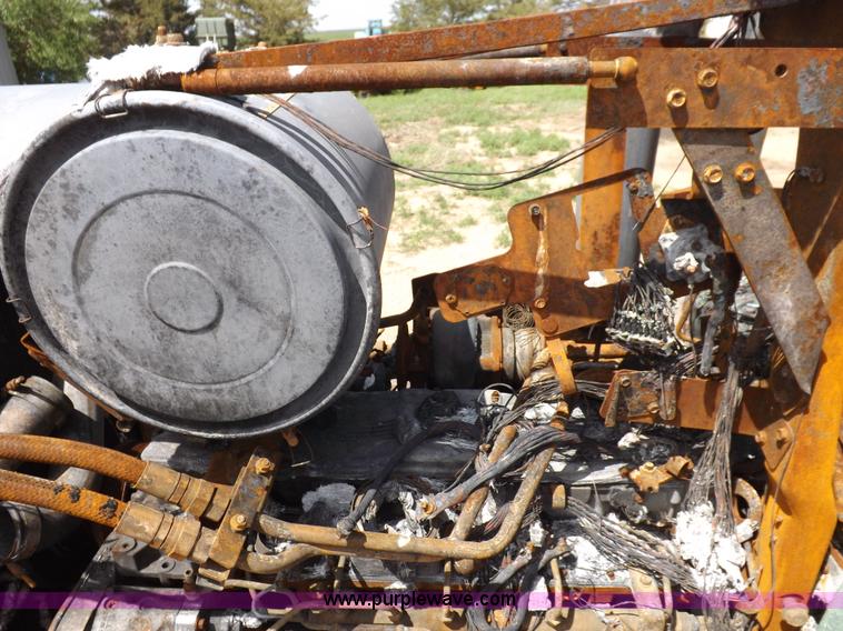 image for item K3925 New Holland T8050 MFWD tractor