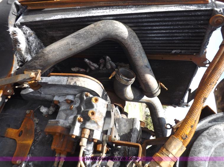 image for item K3925 New Holland T8050 MFWD tractor