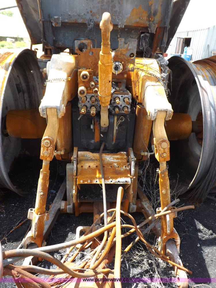 image for item K3925 New Holland T8050 MFWD tractor