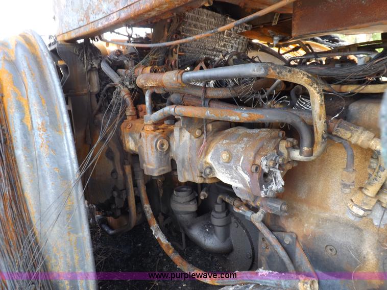 image for item K3925 New Holland T8050 MFWD tractor