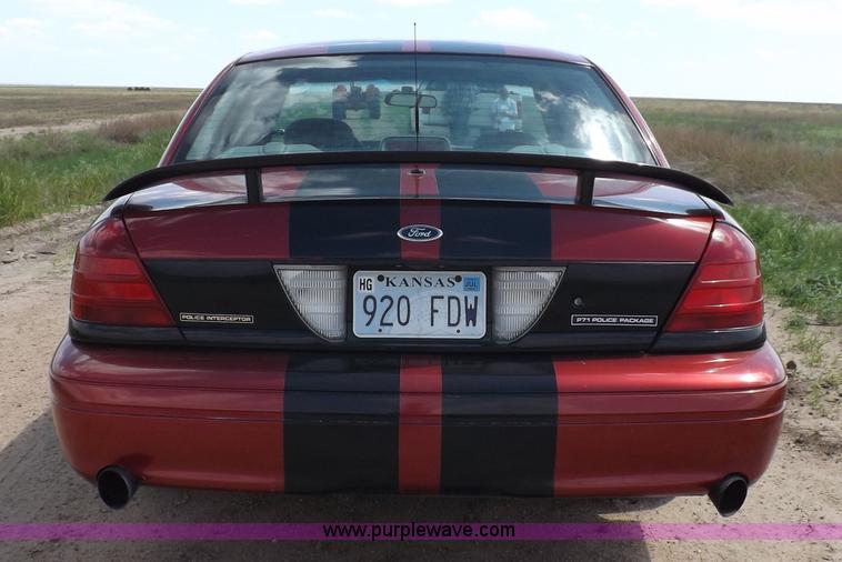 image for item K3975 2001 Ford Crown Victoria Police Interceptor