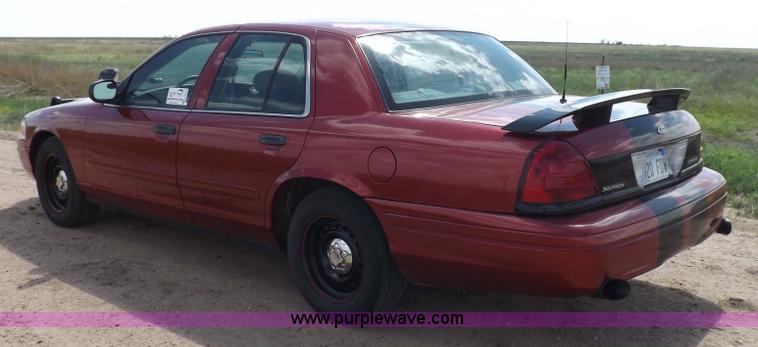 image for item K3975 2001 Ford Crown Victoria Police Interceptor