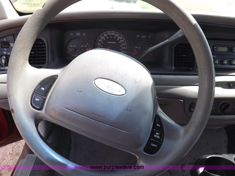 image for item K3975 2001 Ford Crown Victoria Police Interceptor