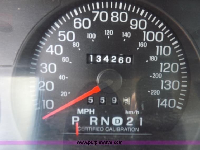 image for item K3975 2001 Ford Crown Victoria Police Interceptor