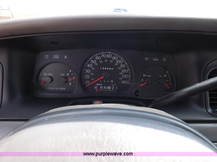 image for item K3975 2001 Ford Crown Victoria Police Interceptor