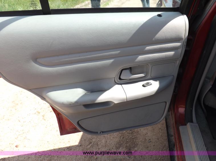 image for item K3975 2001 Ford Crown Victoria Police Interceptor