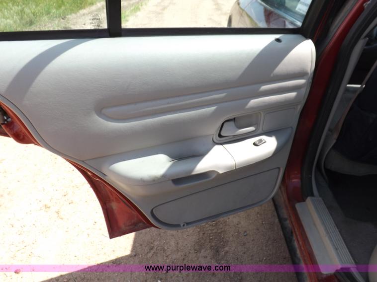 image for item K3975 2001 Ford Crown Victoria Police Interceptor