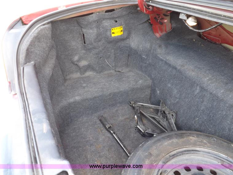 image for item K3975 2001 Ford Crown Victoria Police Interceptor