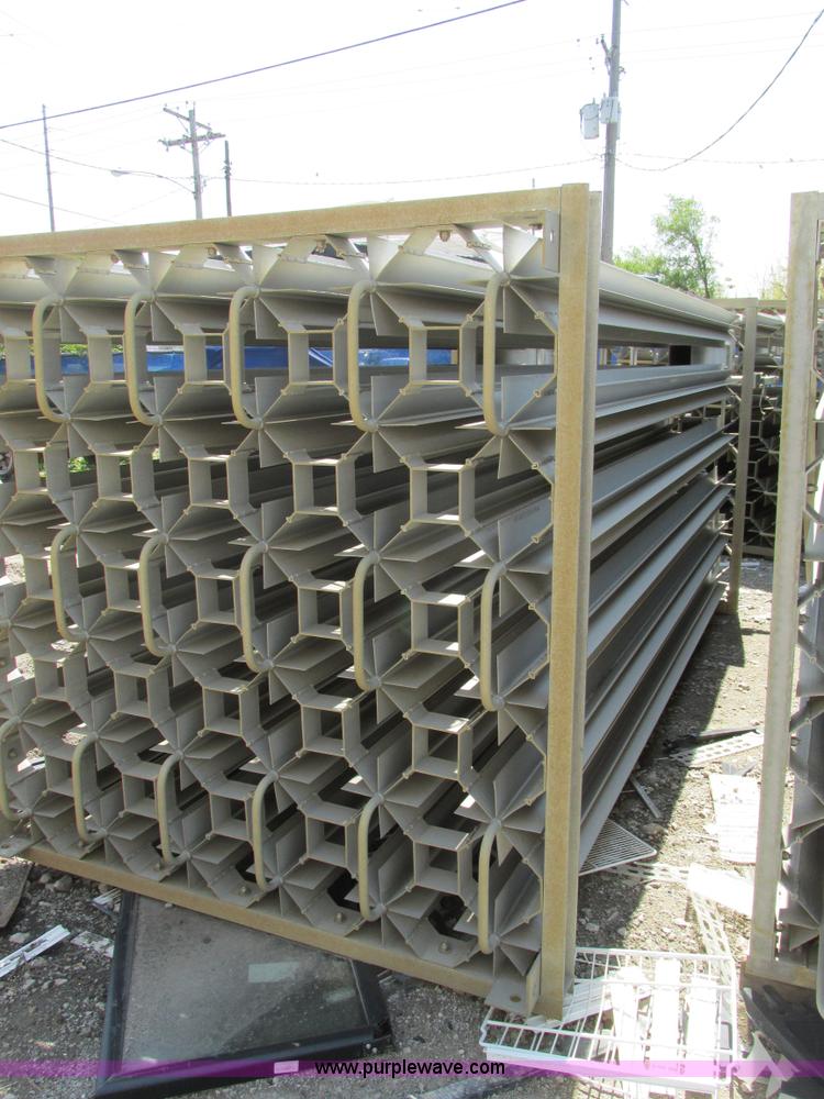 image for item K5032 Cryoquip liquid oxygen vaporizer tower