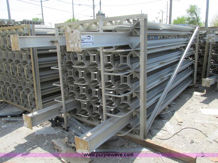 image for item K5033 Cryoquip liquid oxygen vaporizer tower