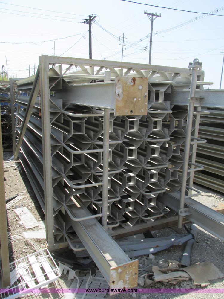 image for item K5033 Cryoquip liquid oxygen vaporizer tower