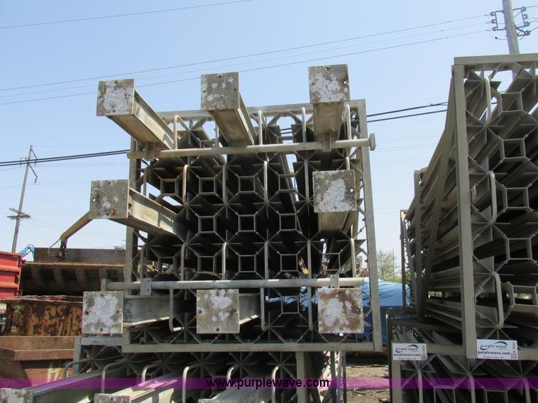 image for item K5034 Cryoquip liquid oxygen vaporizer tower