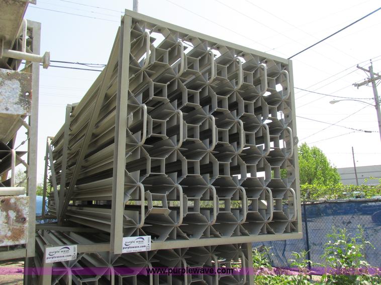 image for item K5035 Cryoquip liquid oxygen vaporizer tower