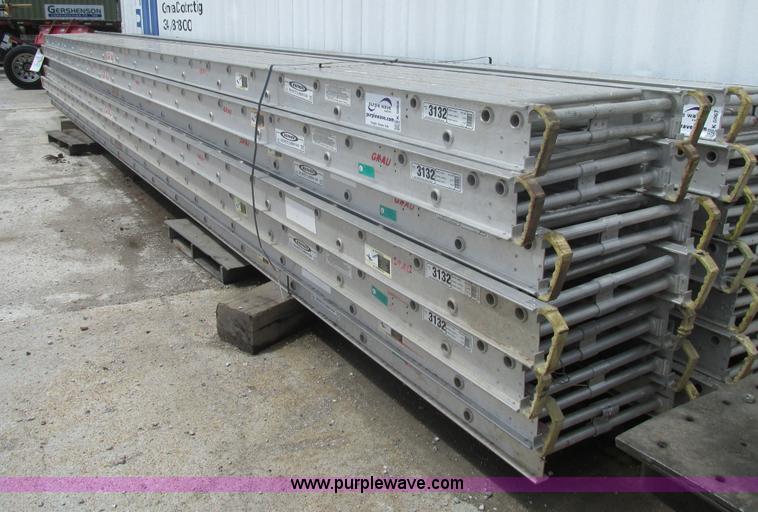 image for item K5068 (7) Werner three person stages