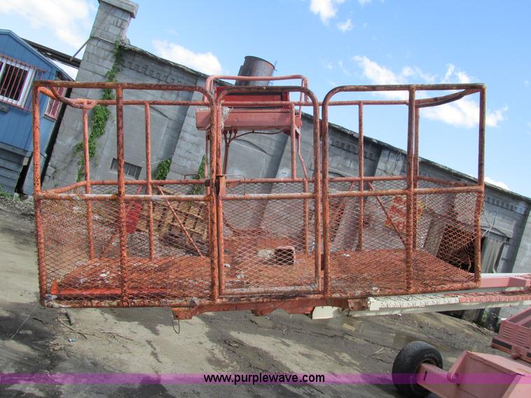 image for item K5071 1998 JLG 40H boom lift