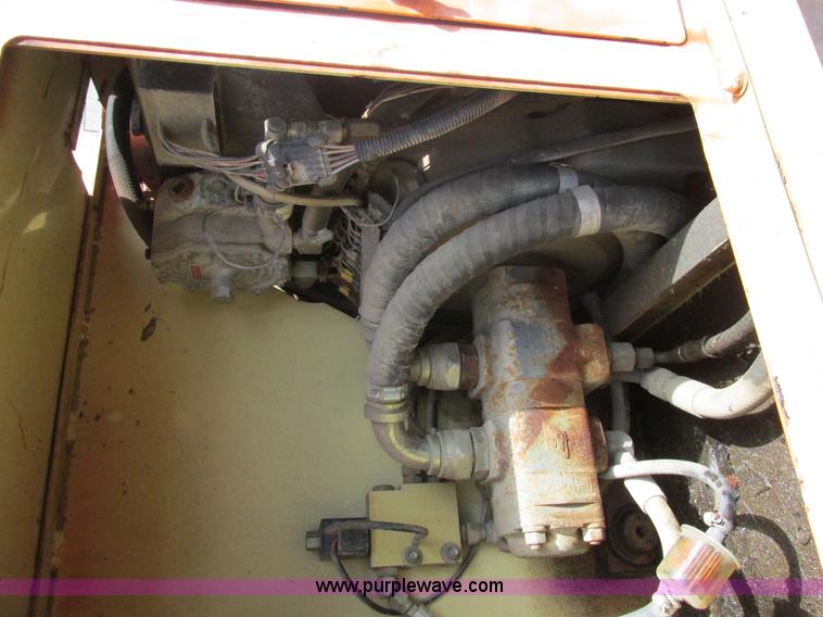 image for item K5071 1998 JLG 40H boom lift