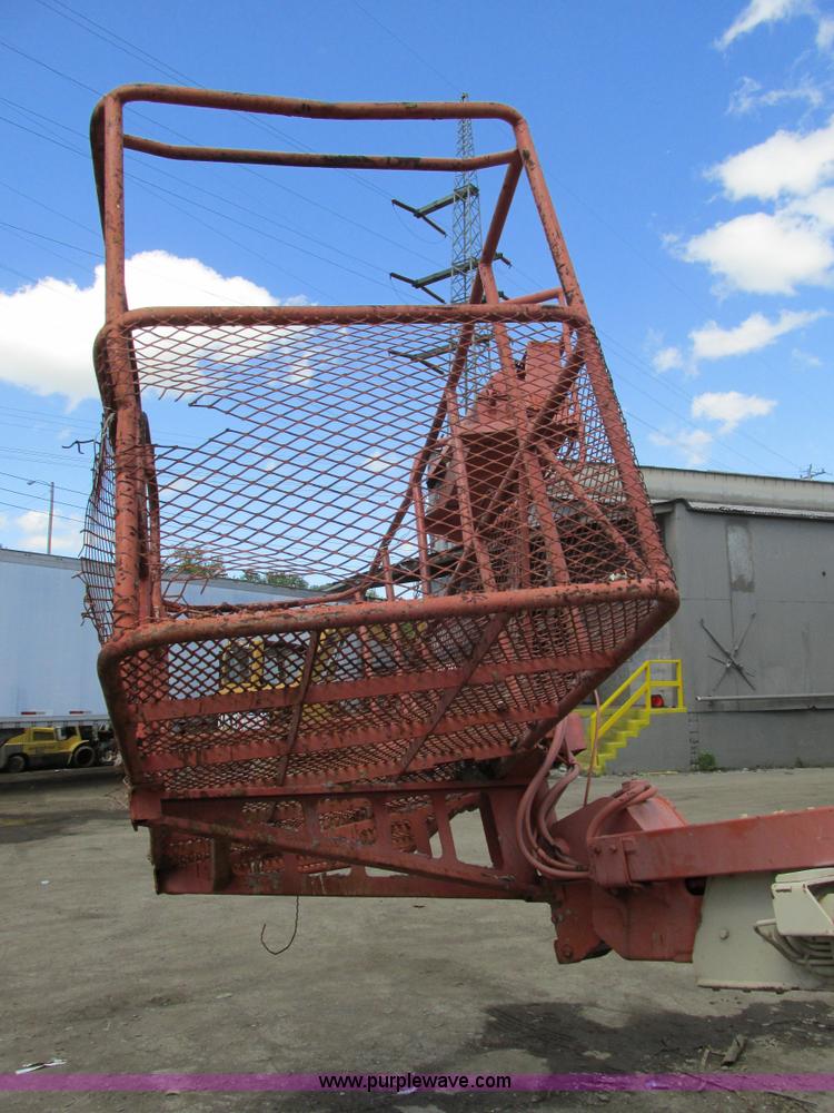 image for item K5071 1998 JLG 40H boom lift