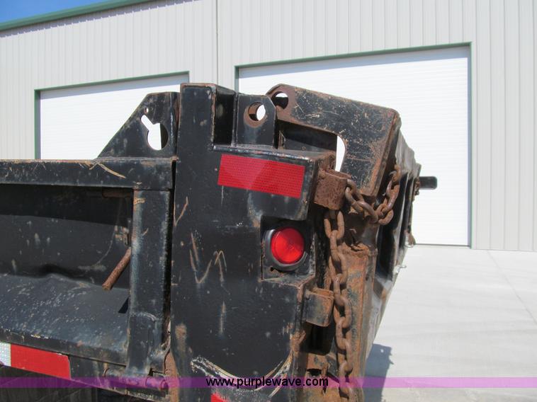 image for item K5711 1998 Ford L8501 dump truck