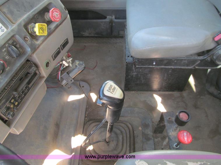 image for item K5711 1998 Ford L8501 dump truck