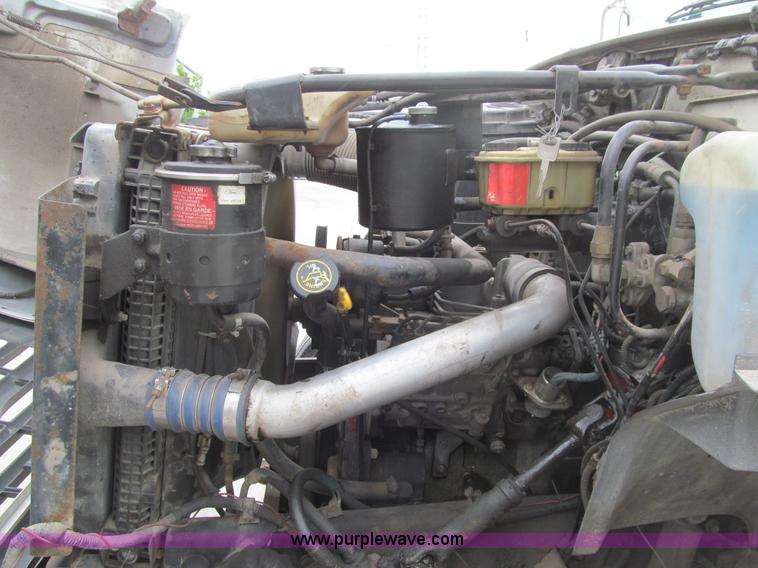 image for item K5712 1997 Ford F800 dump truck