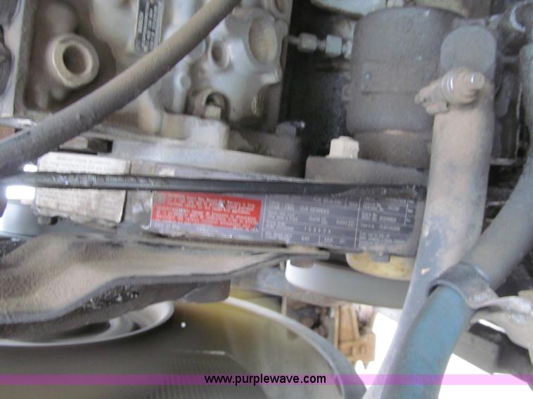 image for item K5712 1997 Ford F800 dump truck