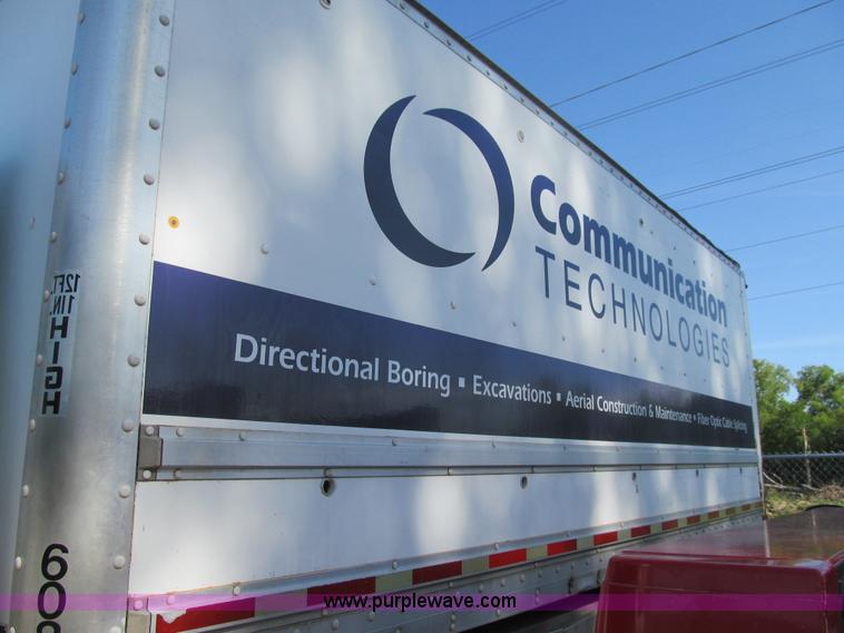 image for item K5713 1996 Ford LTLA9000 box truck