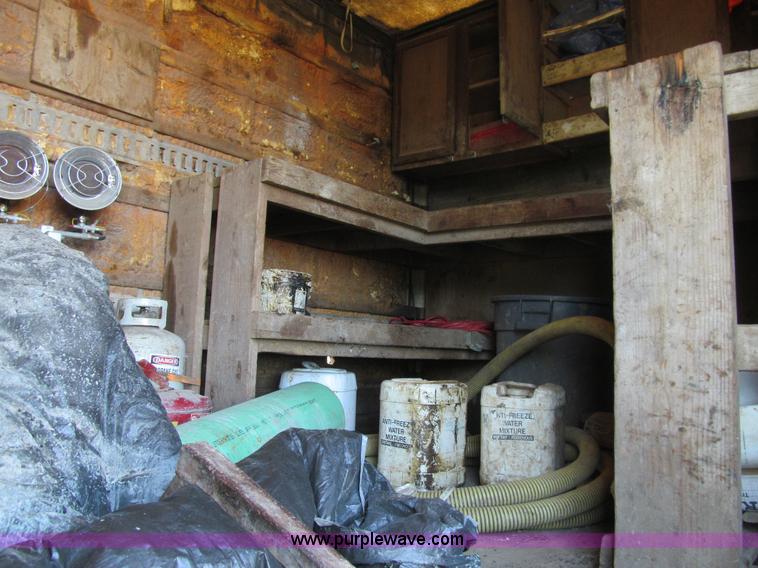 image for item K5713 1996 Ford LTLA9000 box truck