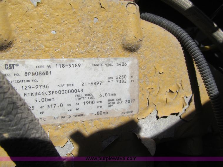 image for item K5713 1996 Ford LTLA9000 box truck