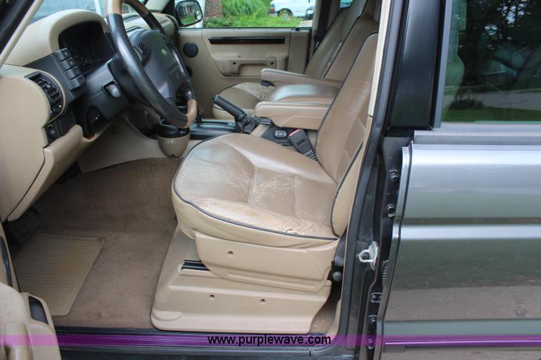 image for item K6887 2002 Land Rover Discovery Series II SE SUV