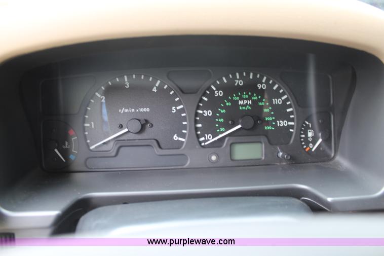 image for item K6887 2002 Land Rover Discovery Series II SE SUV