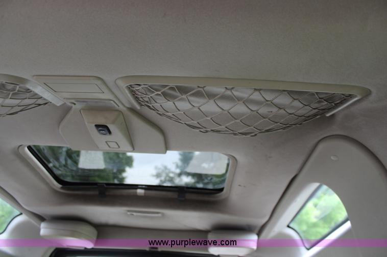 image for item K6887 2002 Land Rover Discovery Series II SE SUV