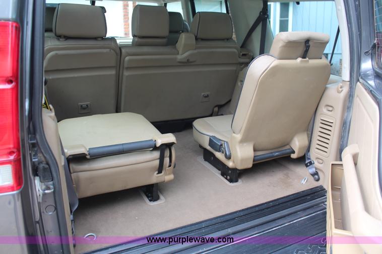 image for item K6887 2002 Land Rover Discovery Series II SE SUV